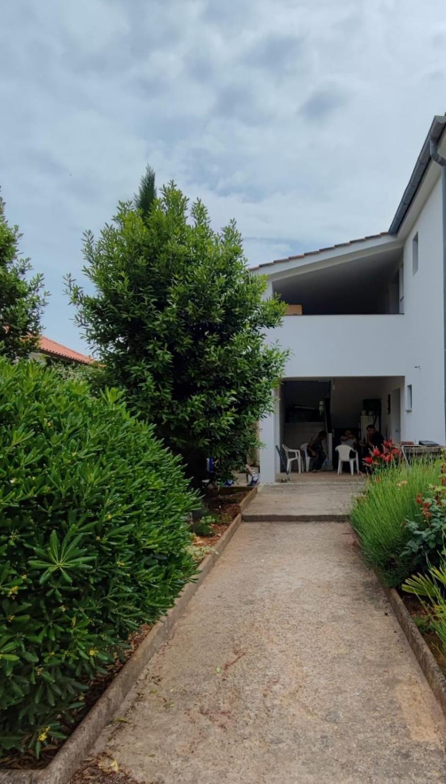Apartmani 1 Pinezici 外观 照片